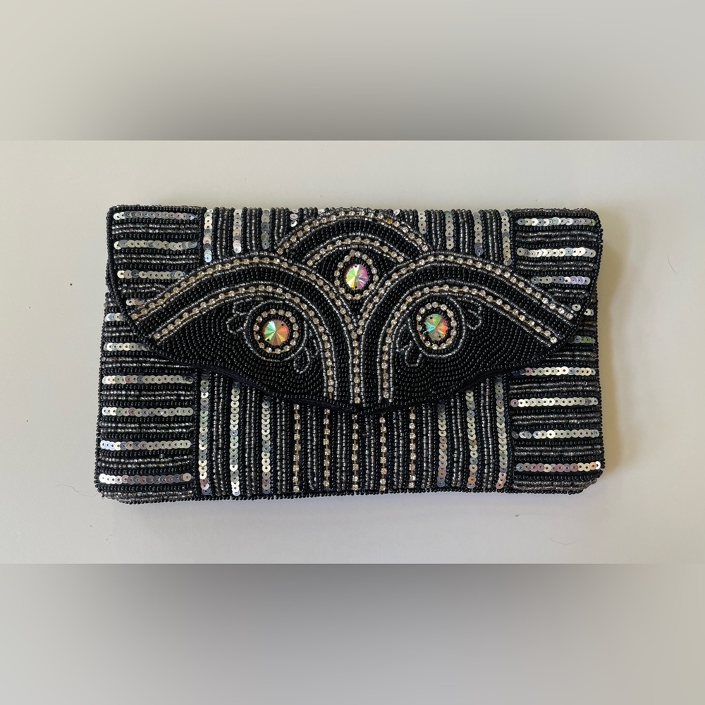 C RSVP clutch/crossbody